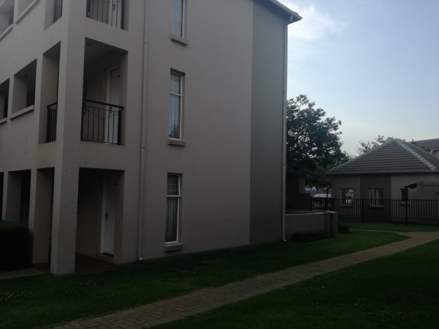 1 Bedroom Property for Sale in Klippoortje Gauteng