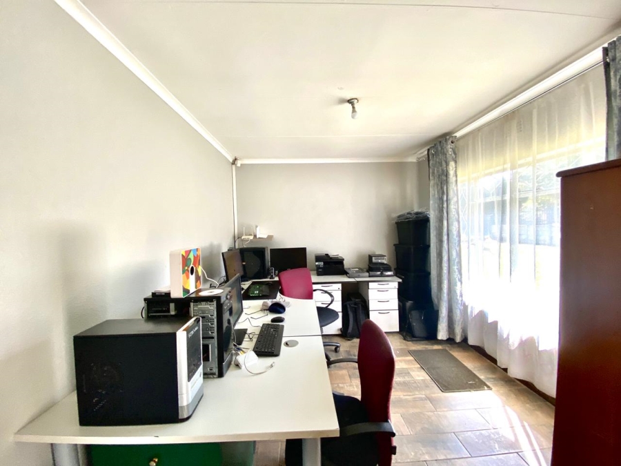 3 Bedroom Property for Sale in Greenhills Gauteng