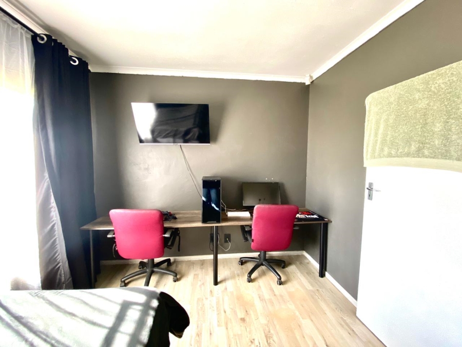 3 Bedroom Property for Sale in Greenhills Gauteng