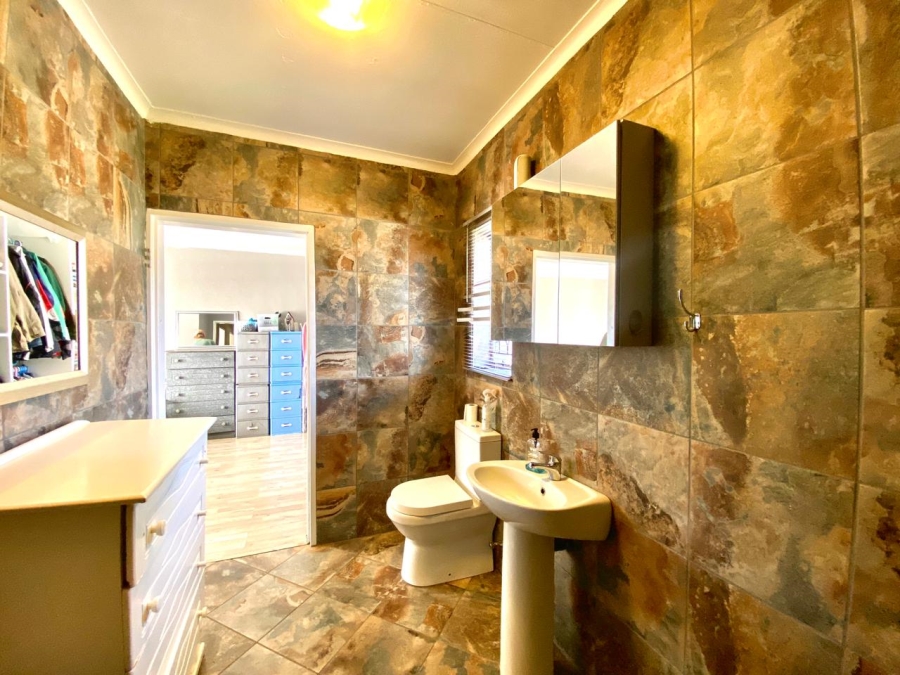 3 Bedroom Property for Sale in Greenhills Gauteng