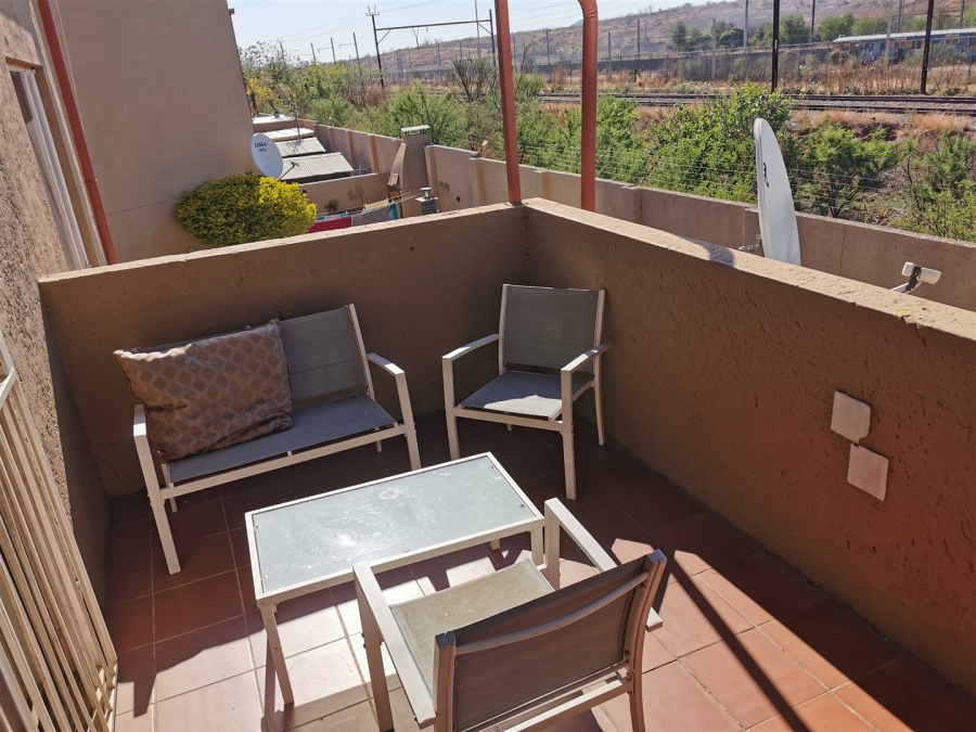 2 Bedroom Property for Sale in Dorandia Gauteng
