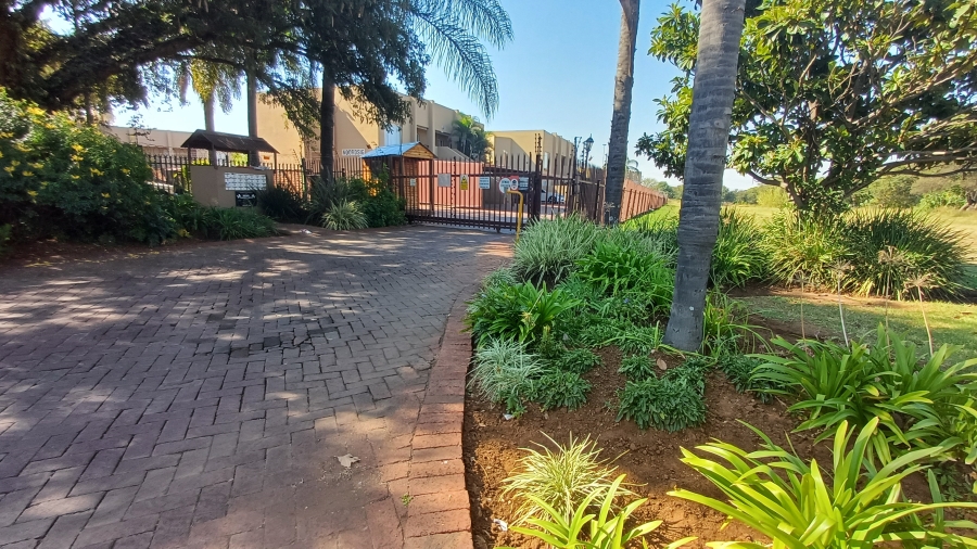 2 Bedroom Property for Sale in Dorandia Gauteng
