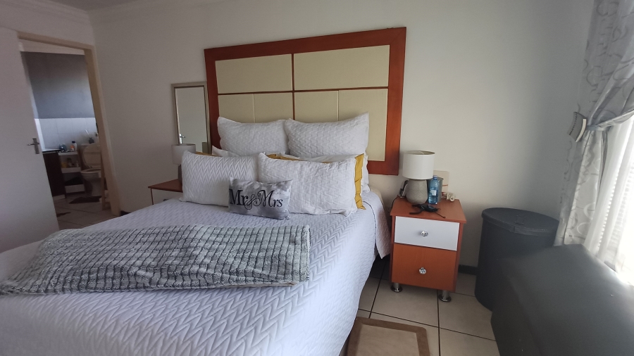 2 Bedroom Property for Sale in Dorandia Gauteng