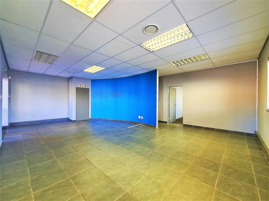 To Let commercial Property for Rent in Ruimsig Gauteng