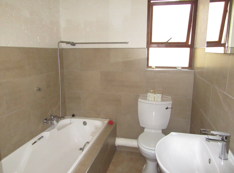 To Let 2 Bedroom Property for Rent in Morningside Gauteng