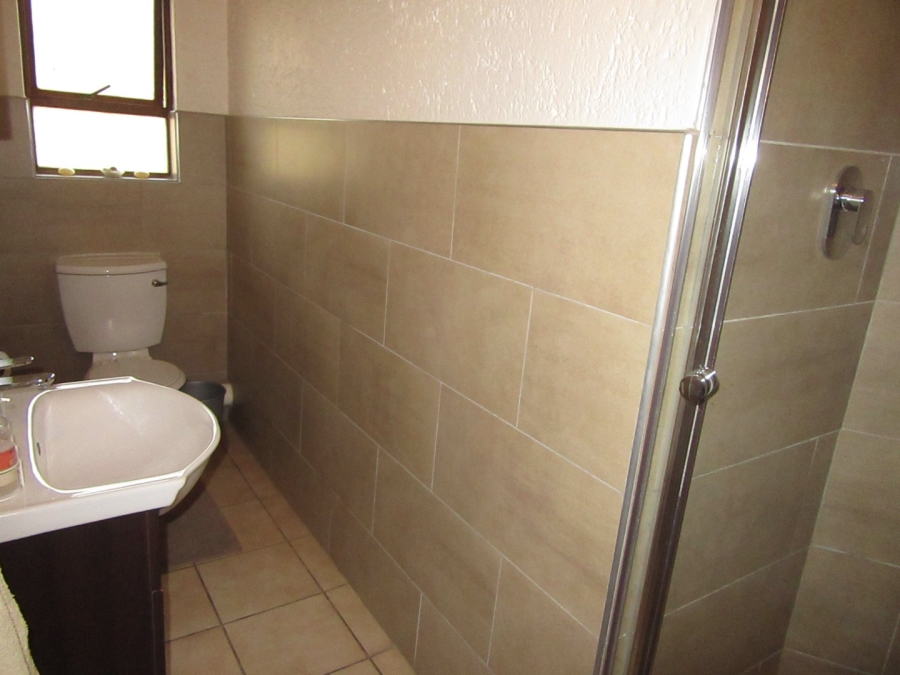 To Let 2 Bedroom Property for Rent in Morningside Gauteng