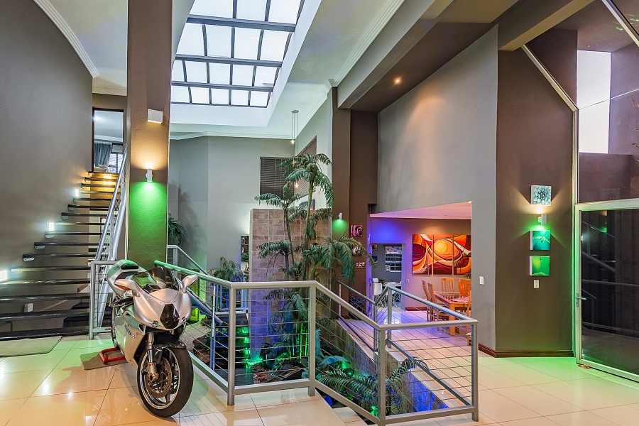 5 Bedroom Property for Sale in Noordheuwel Gauteng
