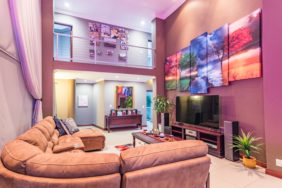 5 Bedroom Property for Sale in Noordheuwel Gauteng