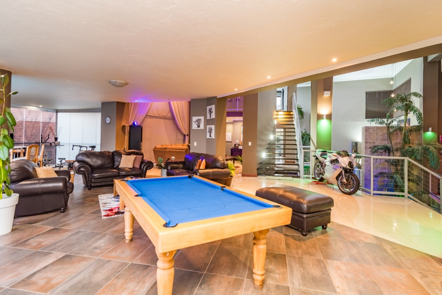 5 Bedroom Property for Sale in Noordheuwel Gauteng
