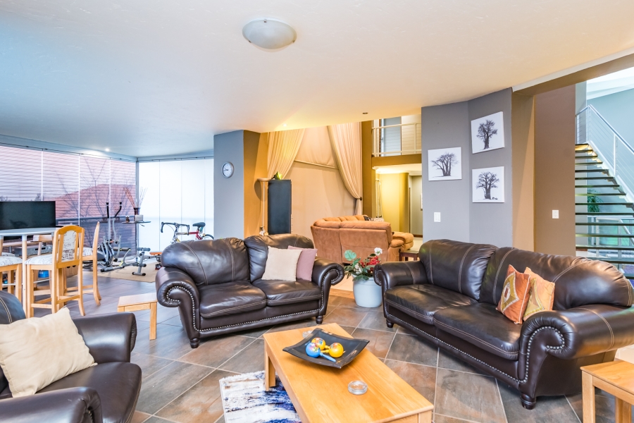 5 Bedroom Property for Sale in Noordheuwel Gauteng