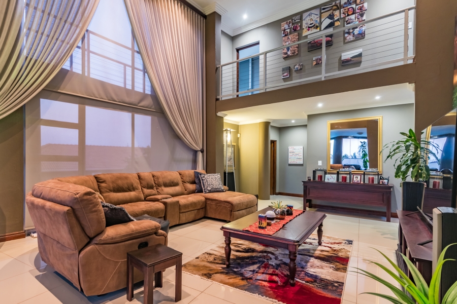 5 Bedroom Property for Sale in Noordheuwel Gauteng