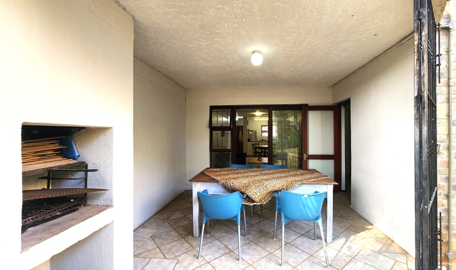 2 Bedroom Property for Sale in Garsfontein Gauteng