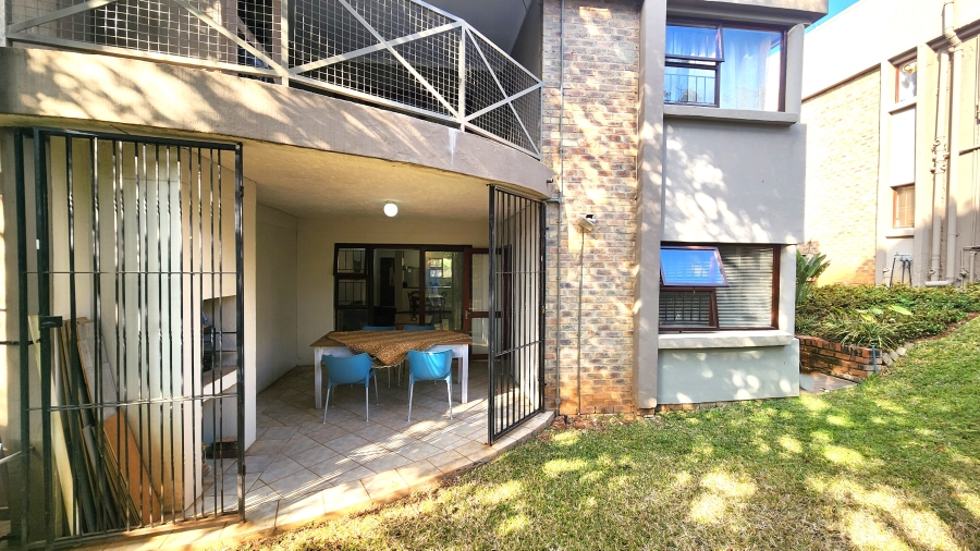 2 Bedroom Property for Sale in Garsfontein Gauteng