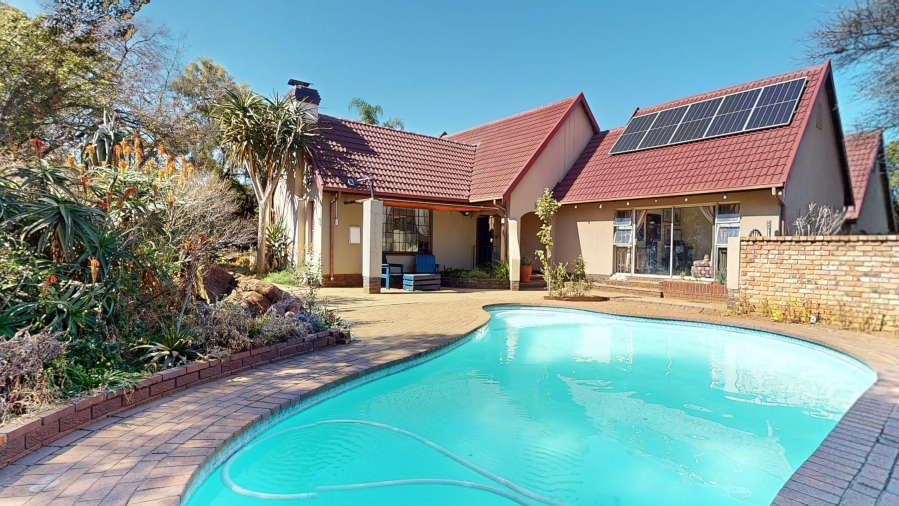 4 Bedroom Property for Sale in Albemarle Ext 2 Gauteng