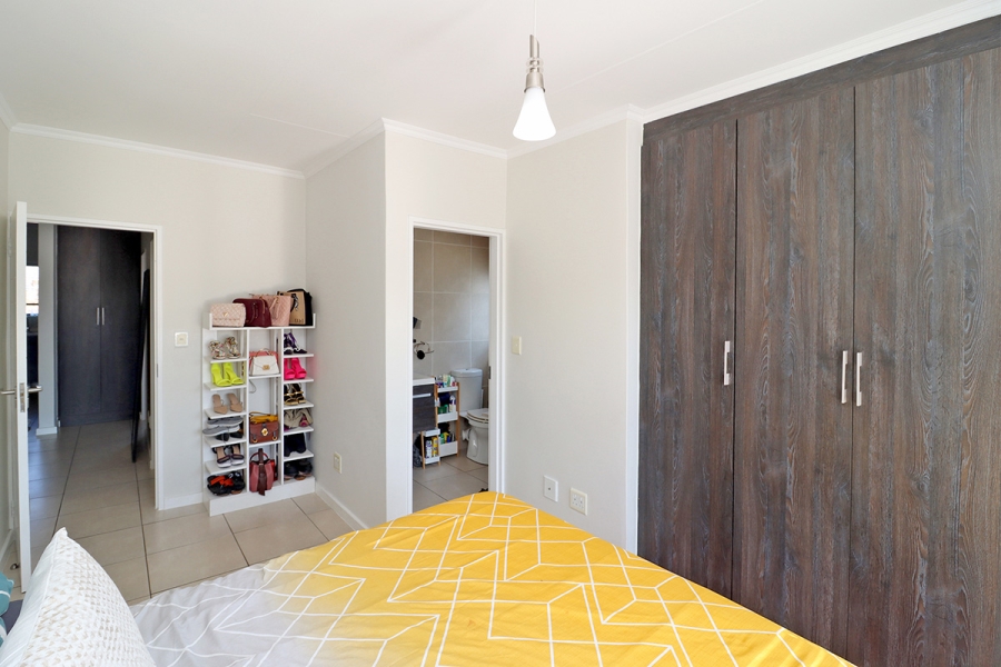 2 Bedroom Property for Sale in Greenstone Hill Gauteng