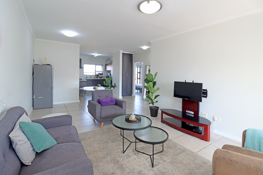 2 Bedroom Property for Sale in Greenstone Hill Gauteng
