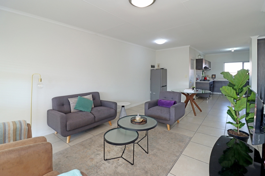 2 Bedroom Property for Sale in Greenstone Hill Gauteng