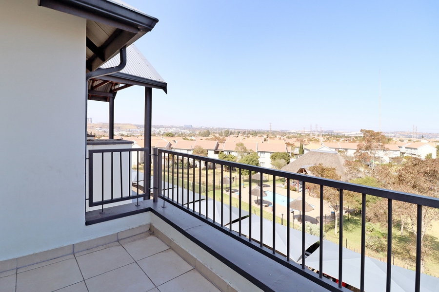 2 Bedroom Property for Sale in Greenstone Hill Gauteng