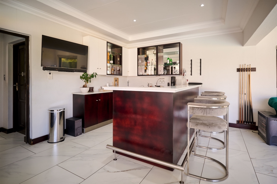 5 Bedroom Property for Sale in Summerset Gauteng