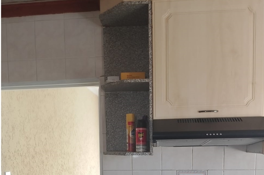 To Let 2 Bedroom Property for Rent in Orlando East Gauteng