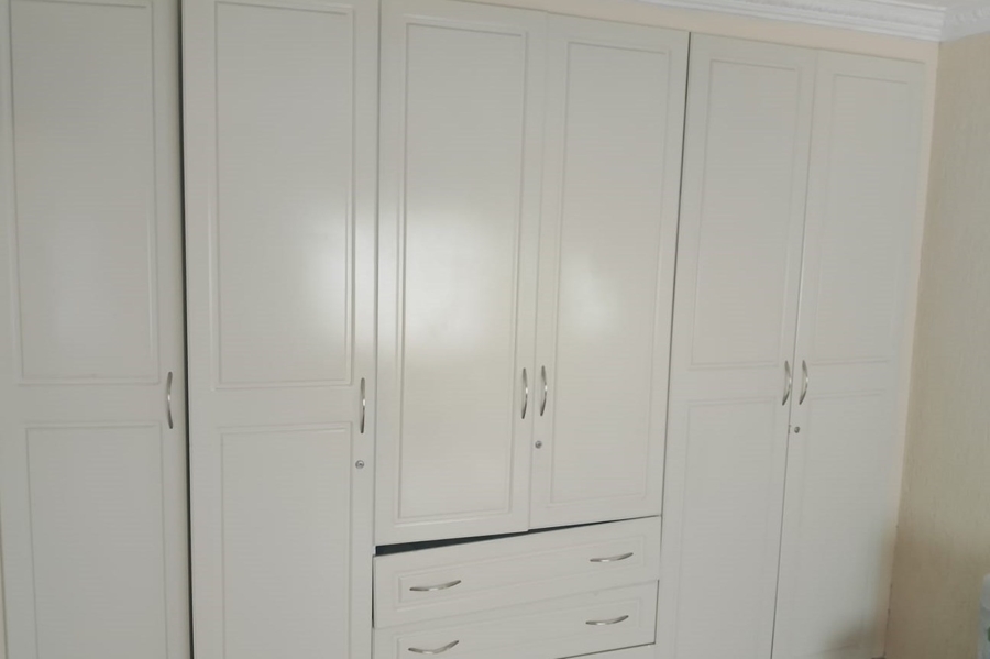 To Let 2 Bedroom Property for Rent in Orlando East Gauteng