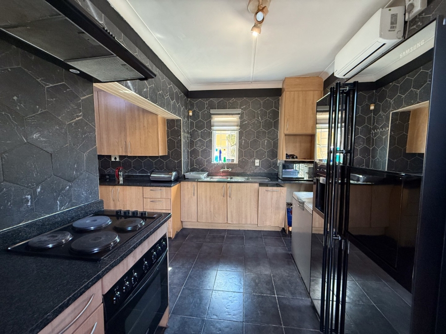 3 Bedroom Property for Sale in Kensington B Gauteng