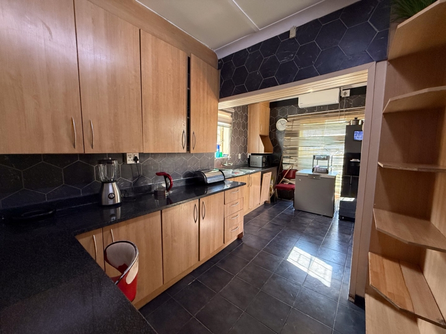 3 Bedroom Property for Sale in Kensington B Gauteng