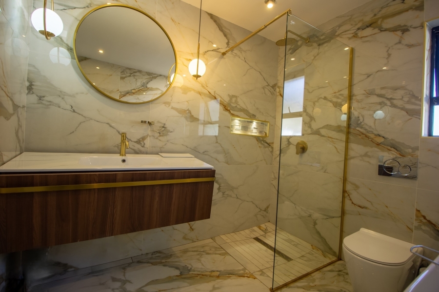 4 Bedroom Property for Sale in Bloubosrand Gauteng