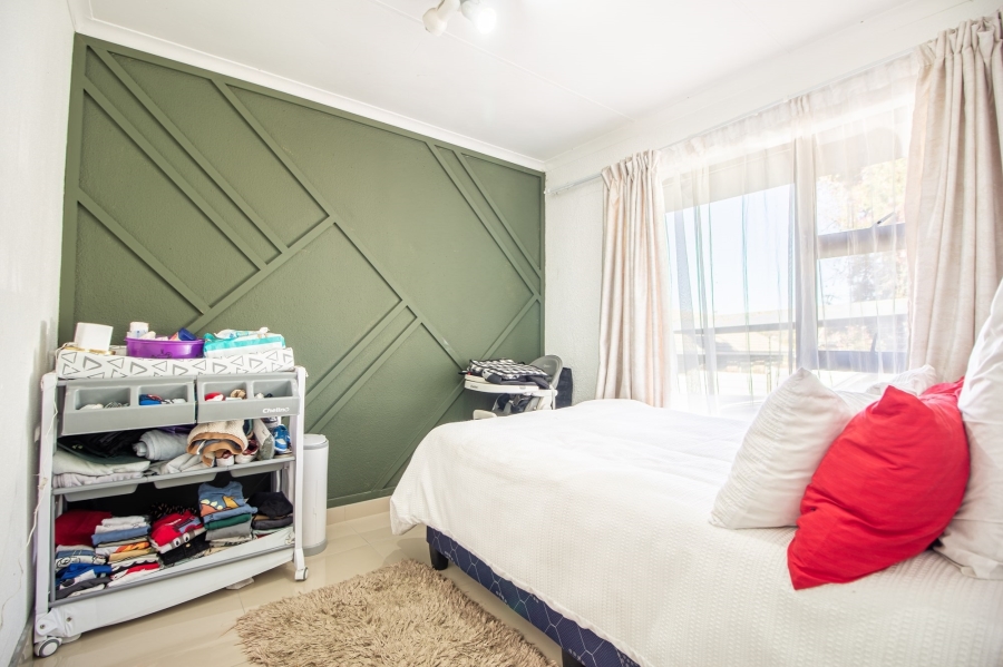 4 Bedroom Property for Sale in Bloubosrand Gauteng