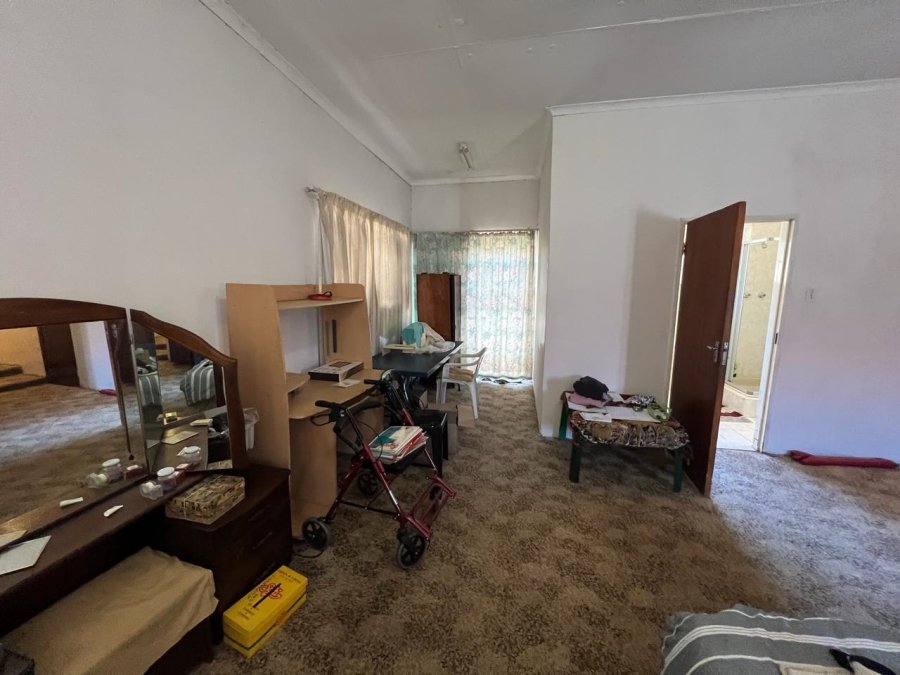 4 Bedroom Property for Sale in South Crest Gauteng