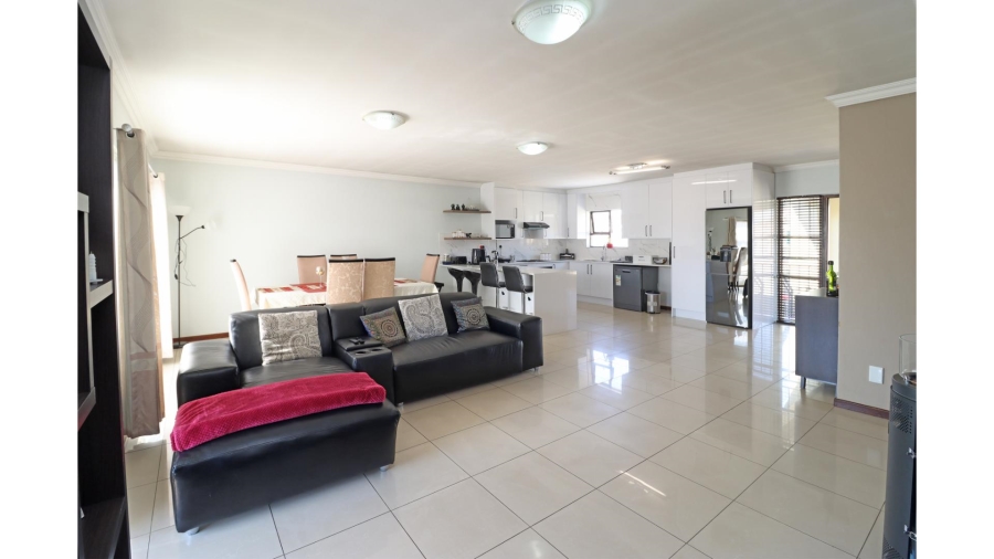 3 Bedroom Property for Sale in Barbeque Downs Gauteng