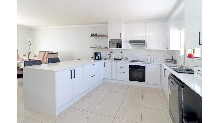 3 Bedroom Property for Sale in Barbeque Downs Gauteng