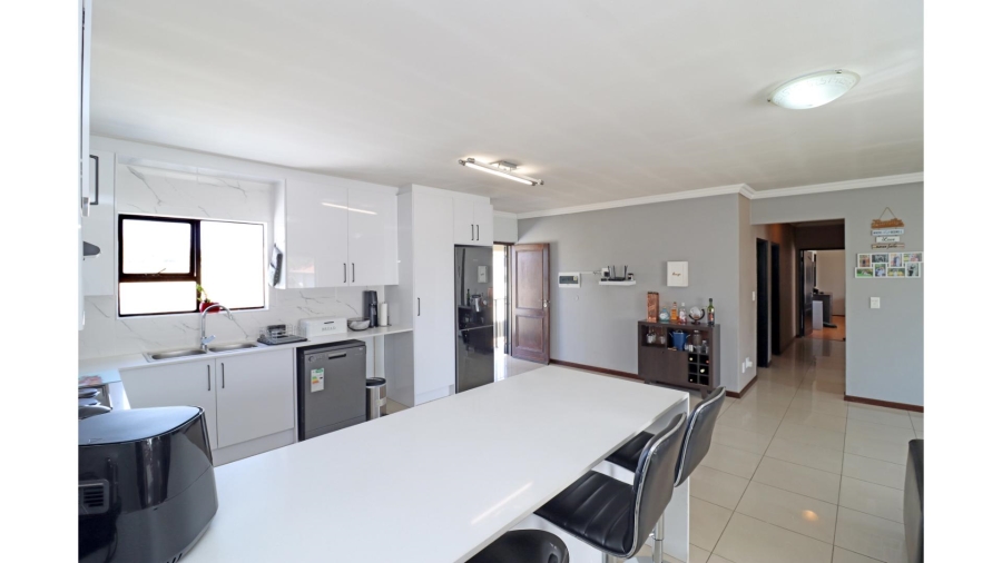 3 Bedroom Property for Sale in Barbeque Downs Gauteng