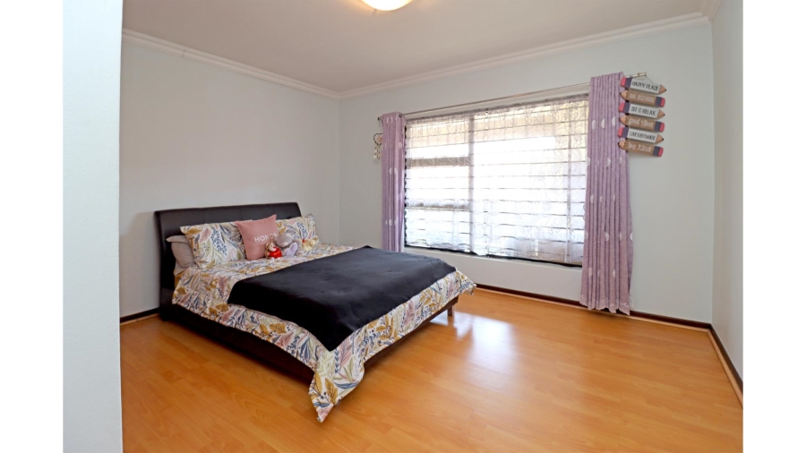 3 Bedroom Property for Sale in Barbeque Downs Gauteng