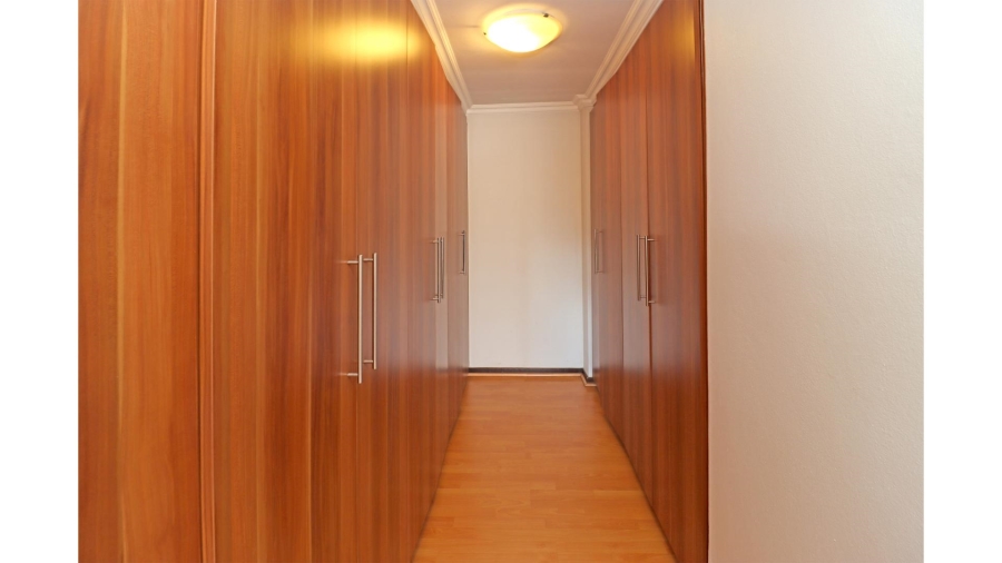 3 Bedroom Property for Sale in Barbeque Downs Gauteng