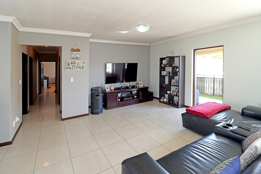 3 Bedroom Property for Sale in Barbeque Downs Gauteng