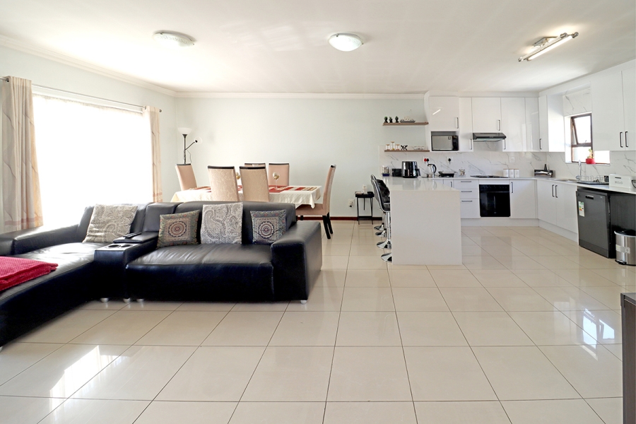3 Bedroom Property for Sale in Barbeque Downs Gauteng