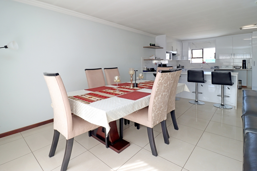 3 Bedroom Property for Sale in Barbeque Downs Gauteng