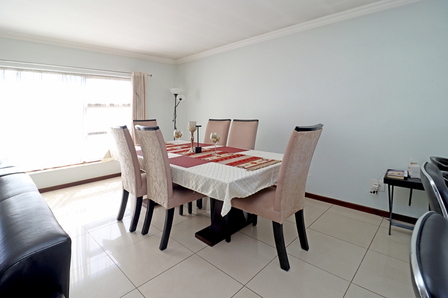 3 Bedroom Property for Sale in Barbeque Downs Gauteng
