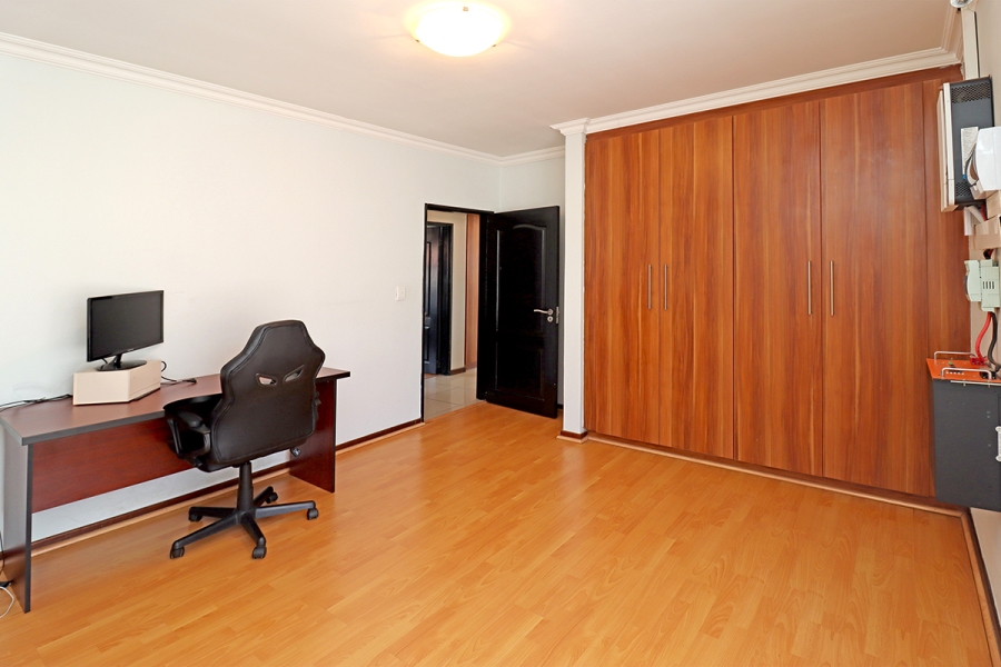 3 Bedroom Property for Sale in Barbeque Downs Gauteng