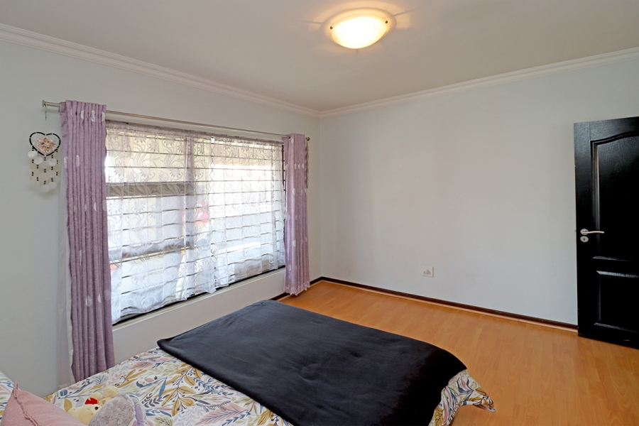 3 Bedroom Property for Sale in Barbeque Downs Gauteng