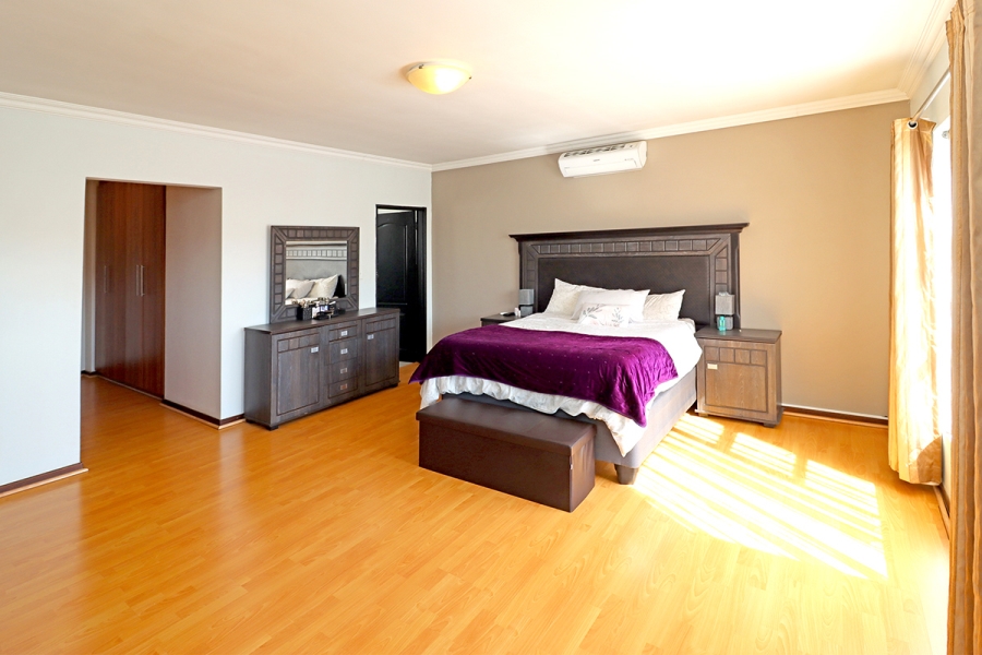 3 Bedroom Property for Sale in Barbeque Downs Gauteng