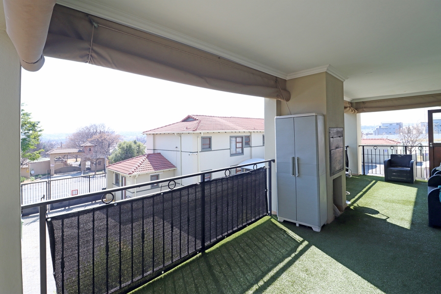 3 Bedroom Property for Sale in Barbeque Downs Gauteng