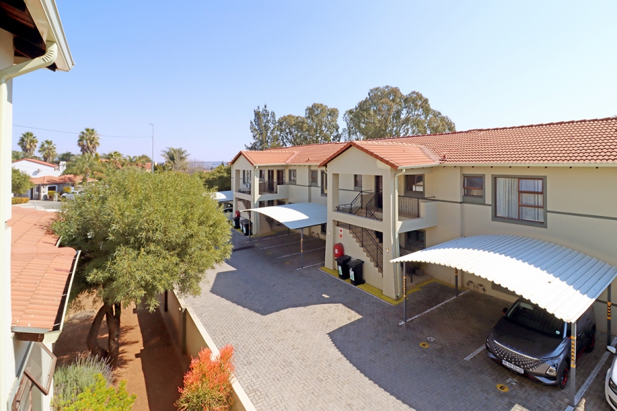 3 Bedroom Property for Sale in Barbeque Downs Gauteng