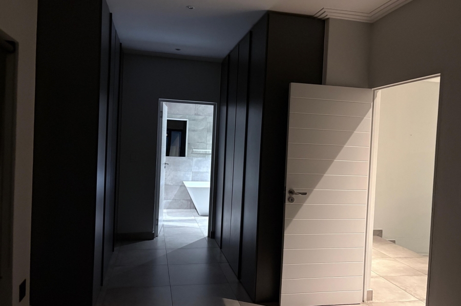 3 Bedroom Property for Sale in Bryanston Gauteng