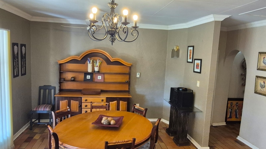4 Bedroom Property for Sale in Wierda Park Gauteng