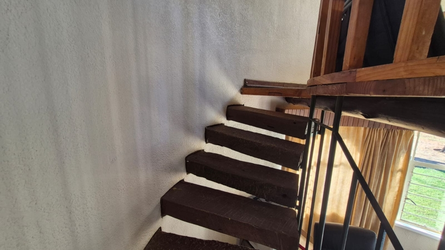 4 Bedroom Property for Sale in Wierda Park Gauteng