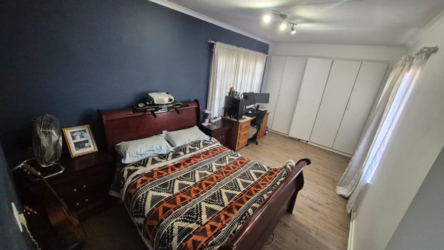 4 Bedroom Property for Sale in Wierda Park Gauteng