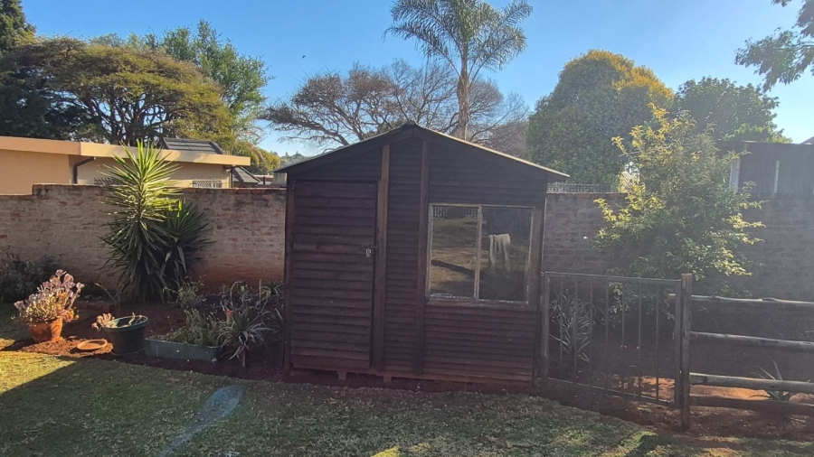 4 Bedroom Property for Sale in Wierda Park Gauteng