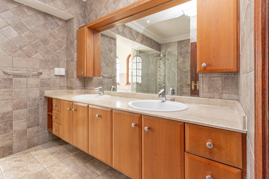 4 Bedroom Property for Sale in Bryanston Gauteng